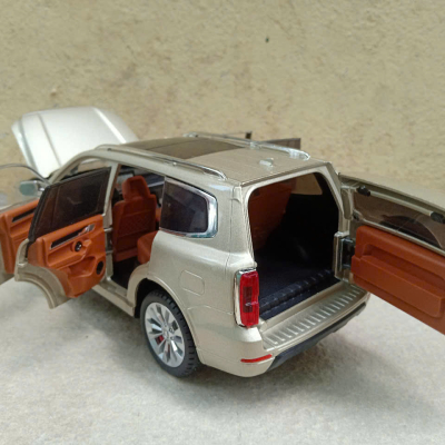 ​Mô hình xe SUV Tank 500 Hi4-T tỷ lệ 1:24