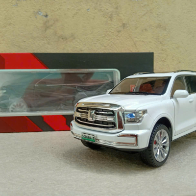 ​Mô hình xe SUV Tank 500 Hi4-T tỷ lệ 1:24