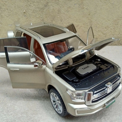 ​Mô hình xe SUV Tank 500 Hi4-T tỷ lệ 1:24