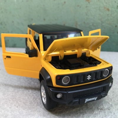 Mô hình xe Suzuki Jimny 3 của 2024 tỷ lệ 1:24
