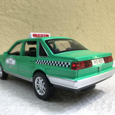 Mô hình xe TAXI Volkswagen SATANA tỷ lệ 1:32