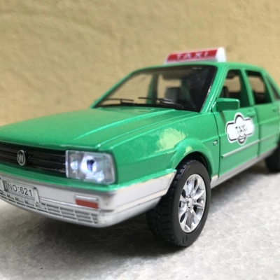 Mô hình xe TAXI Volkswagen SATANA tỷ lệ 1:32