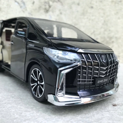 ​Mô hình xe Toyota Alphard Hybrid E-Four có Remote tỷ lệ 1:24 