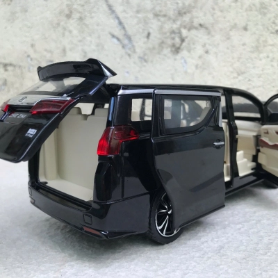 ​Mô hình xe Toyota Alphard Hybrid E-Four có Remote tỷ lệ 1:24 