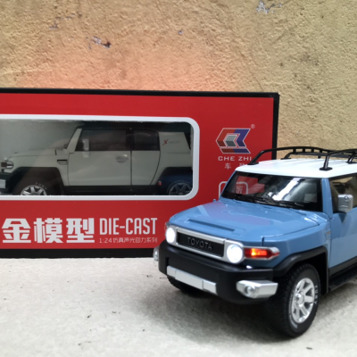 ​Mô hình xe TOYOTA FJ Cruiser tỷ lệ  1:24