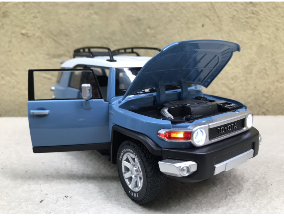 Mô hình xe TOYOTA FJ Cruiser tỷ lệ 1:24 Mô hình xe TOYOTA FJ Cruiser tỷ lệ 1:24
