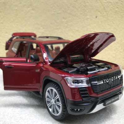 Mô hình xe TOYOTA land Cruiser GR 2022  tỷ lệ 1:24
