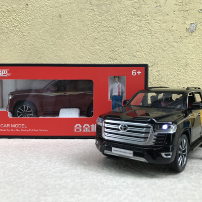 Mô hình xe TOYOTA land Cruiser LC300 2024 tỷ lệ 1:24