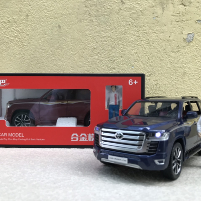 Mô hình xe TOYOTA land Cruiser LC300 2024 tỷ lệ 1:24