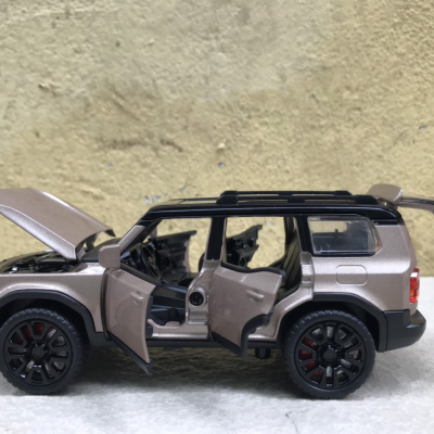 Mô hình xe Toyota Land Cruiser Prado 2024 tỷ lệ 1:32