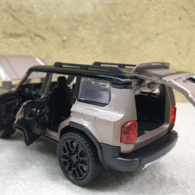Mô hình xe Toyota Land Cruiser Prado 2024 tỷ lệ 1:32