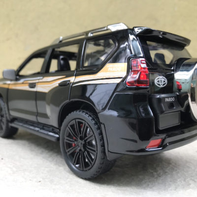Mô hình xe TOYOTA landCruiser Prado tỷ lệ 1:24