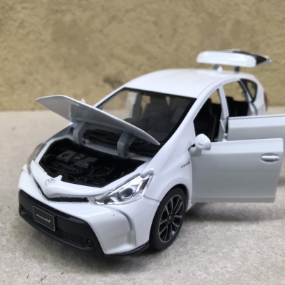 Mô hình xe TOYOTA Prius Alpha Hybrid tỷ lệ 1:32