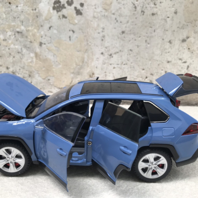 Mô hình xe TOYOTA RAV4 2024 tỷ lệ 1:24