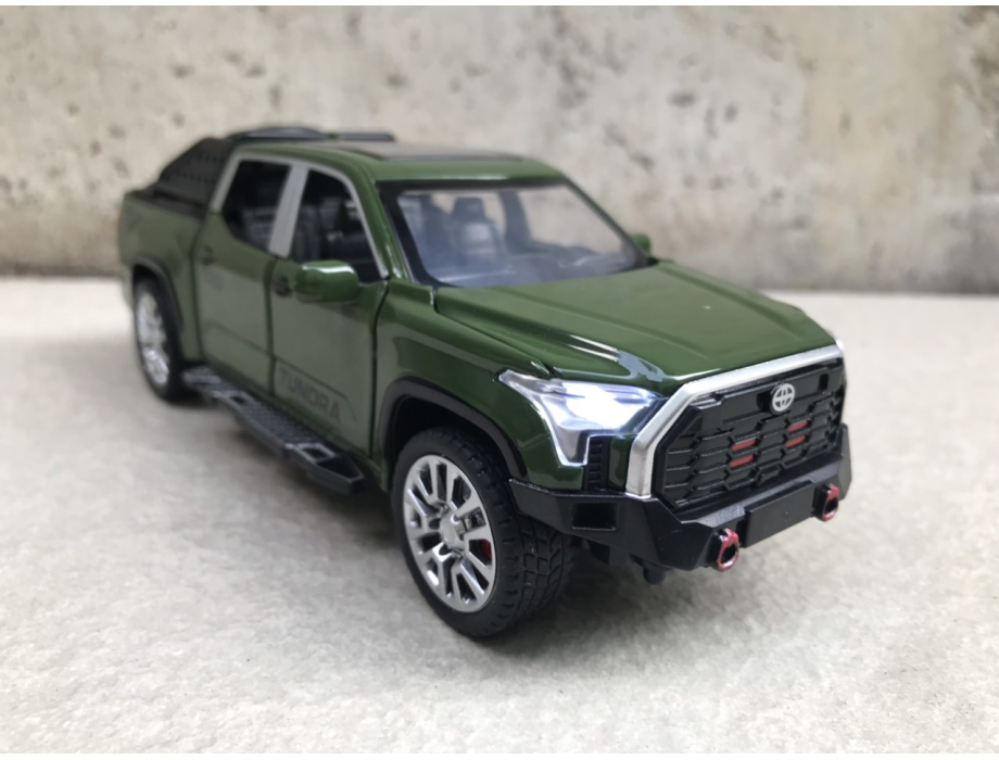 Mô hình xe TOYOTA Tundra PICKUP tỷ lệ 1:32 Mô hình xe TOYOTA Tundra PICKUP tỷ lệ 1:32