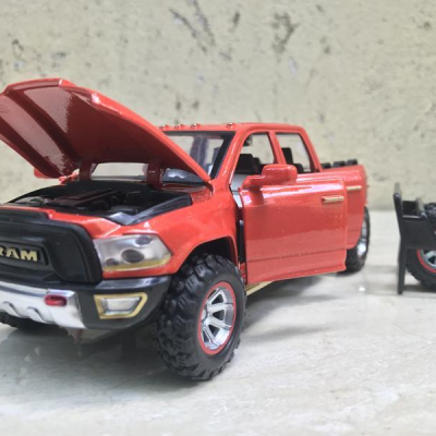 Mô hình xe bán tải Dodge RAM 1500 tỷ lệ 1:32
