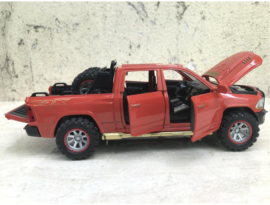 Mô hình xe bán tải Dodge RAM 1500 tỷ lệ 1:32 Mô hình xe bán tải Dodge RAM 1500 tỷ lệ 1:32