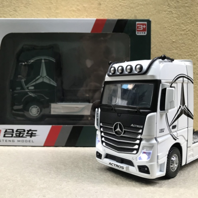 Mô hình xe Đầu kéo Container 1815 Mercedes tỷ lệ 1:36