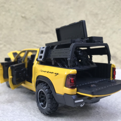 Mô hình xe Dodge Hennessey Mammoth 1000 TRX  tỷ lệ 1:32