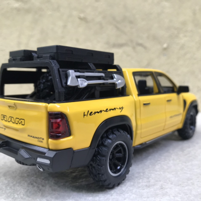 Mô hình xe Dodge Hennessey Mammoth 1000 TRX  tỷ lệ 1:32