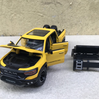 Mô hình xe Dodge Hennessey Mammoth 1000 TRX  tỷ lệ 1:32