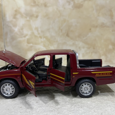 ​Mô hình xe Toyota Hilux Mughty tỷ lệ 1:32
