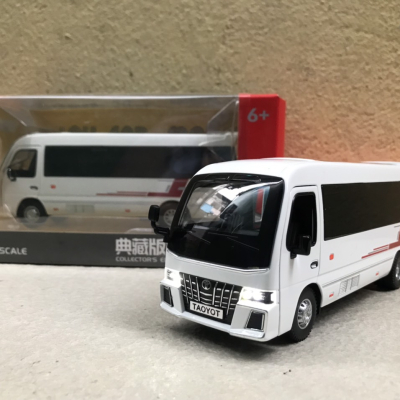 Mô hình xe Bus TOYOTA Coaster Premium 12 tỷ lệ 1:32