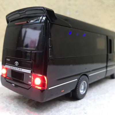 Mô hình xe Bus TOYOTA Coaster Premium 12 tỷ lệ 1:32