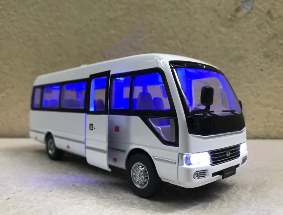 Mô hình xe Khách TOYOTA COASTER tỷ lệ 1:24 