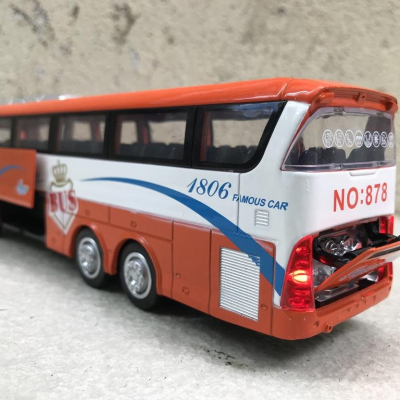 Mô hình xe ô tô Khách Universe 47 chổ ngồi