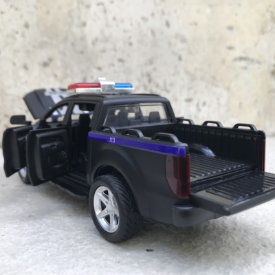 ​Mô hình xe Cảnh Sát Cơ Động 113 Ford Wildtrak tỷ lệ1:32