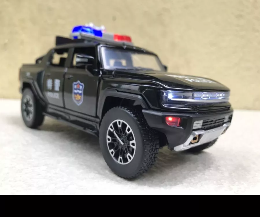 ​Mô hình xe Cảnh sát HUMMER Pickup 2024 tỷ lệ 1:32