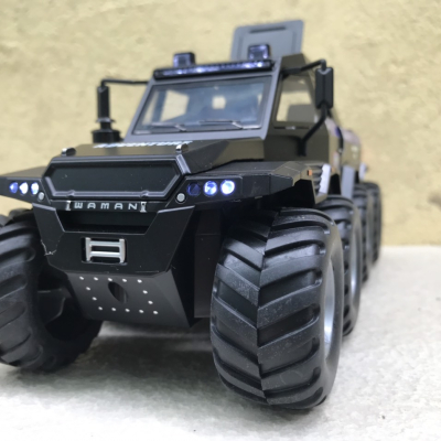 Mô hình xe CSCĐ 113 Bọc thép Shaman 8x8 tỷ lệ 1:24
