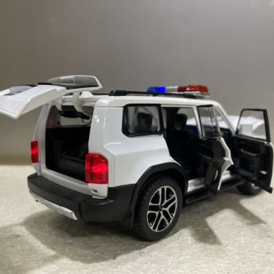 ​Mô hình xe land Cruiser PRADO LC250 CSGT tỷ lệ 1:24