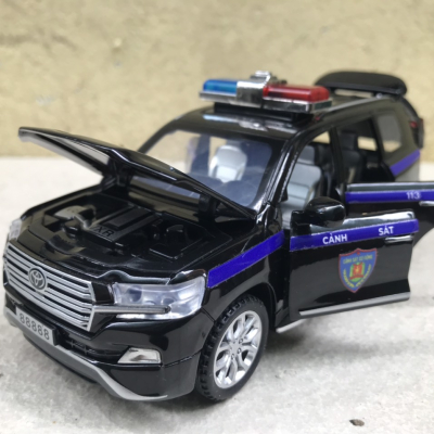 Mô hình xe Landcruiser Police CSCĐ Việt Nam tỷ lệ 1:32