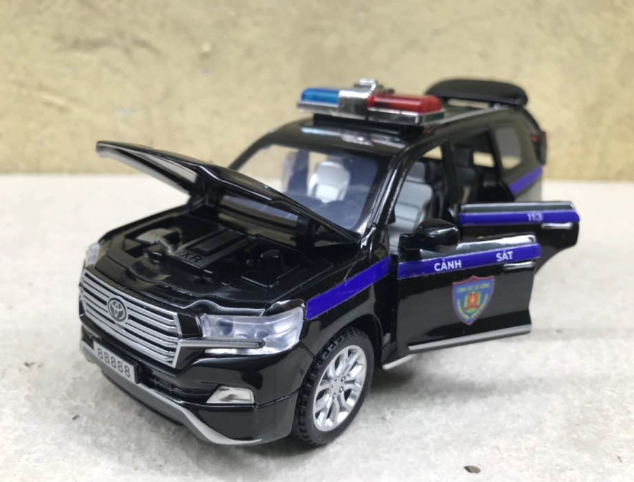 Mô hình xe Landcruiser Police CSCĐ Việt Nam tỷ lệ 1:32
