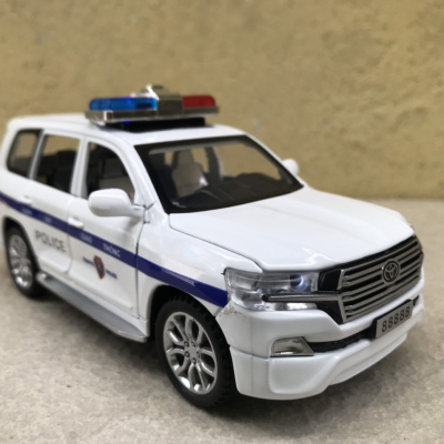 Mô hình xe Landcruiser Police CSGT VN tỷ lệ 1:32