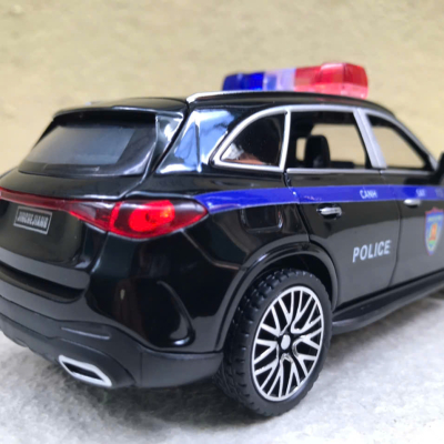 Mô hình xe Mercedes GLC Police CSCĐ 113 tỷ lệ 1:32