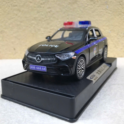 Mô hình xe Mercedes GLC Police CSCĐ 113 tỷ lệ 1:32