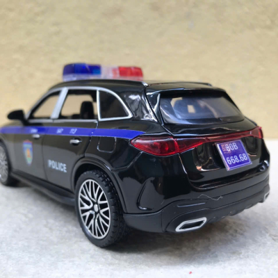 Mô hình xe Mercedes GLC Police CSCĐ 113 tỷ lệ 1:32