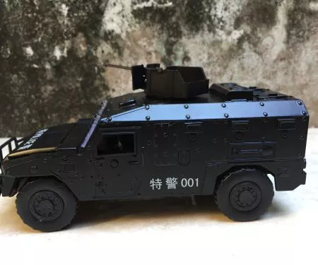 ​Mô hình xe ô tô Cảnh sát Đặc nhiệm tỷ lệ 1:32