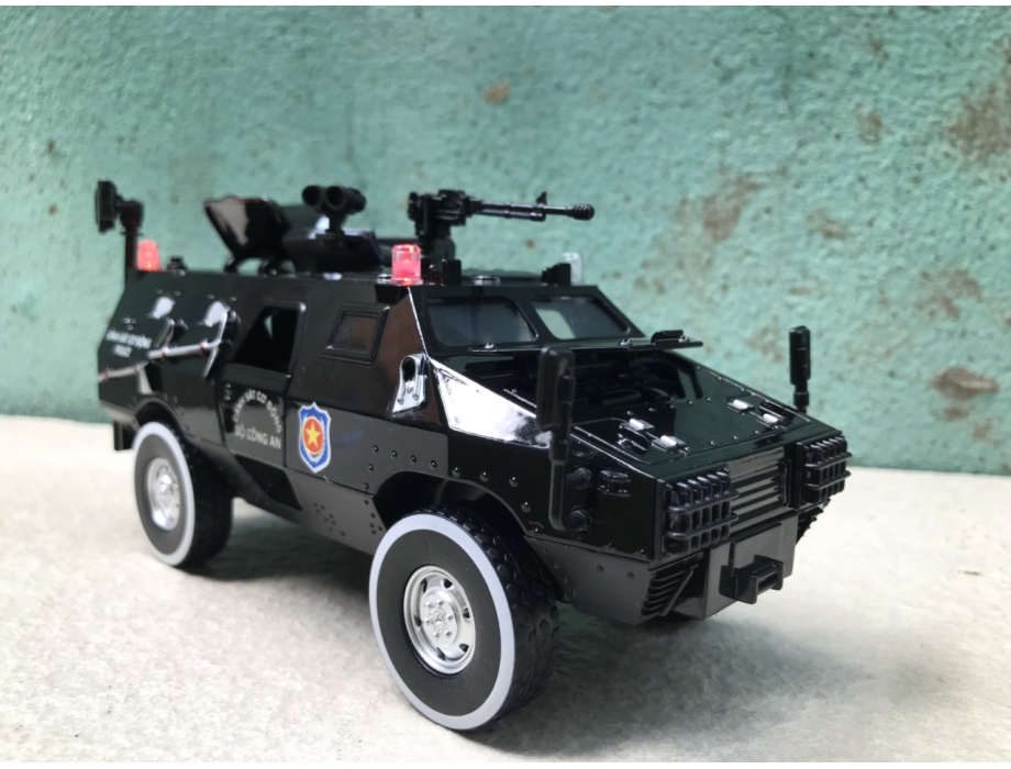 Mô hình xe Police Cảnh sát cơ động tỷ lệ 1:24 Mô hình xe Police Cảnh sát cơ động tỷ lệ 1:24