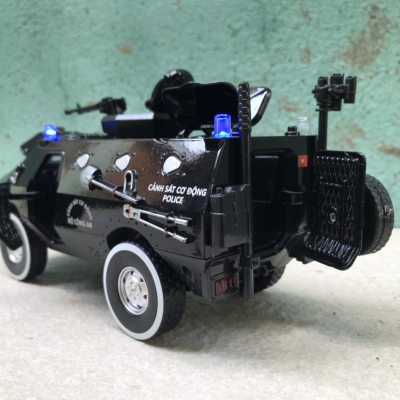 Mô hình xe Police Cảnh sát cơ động tỷ lệ 1:24