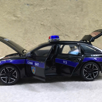 Mô hình xe Police CSCĐ 113 Audi RS6 tỷ lệ 1:24