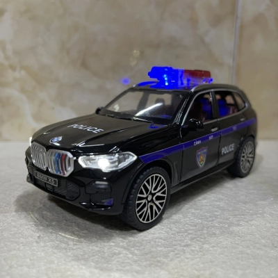 ​Mô hình xe Police CSCĐ 113 BMW X5 tỷ lệ 1:32