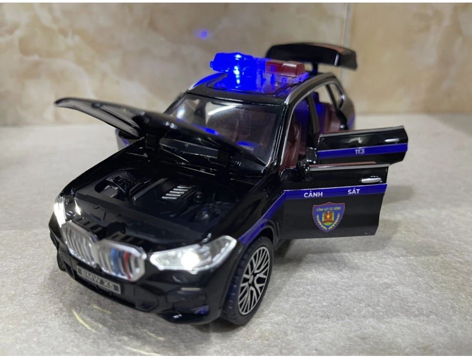 Mô hình xe Police CSCĐ 113 BMW X5 tỷ lệ 1:32 Mô hình xe Police CSCĐ 113 BMW X5 tỷ lệ 1:32