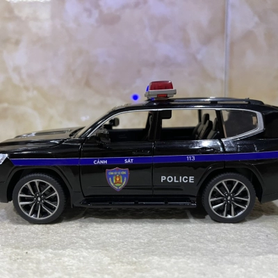 Mô hình xe Cảnh sát CSCĐ 113 Toyota LC300 tỷ lệ 1:32