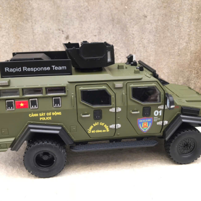 ​Mô hình xe Police CSCĐ VN Sabretooth tiger tỷ lệ 1:24