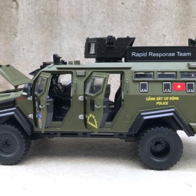 ​Mô hình xe Police CSCĐ VN Sabretooth tiger tỷ lệ 1:24