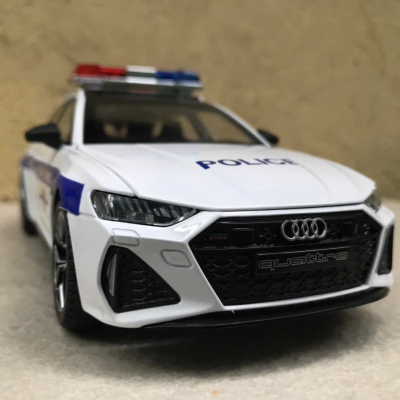 Mô hình xe Police CSGT Audi RS6 tỷ lệ 124